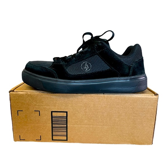 VOLCOM men’s 8.5 - Picture 1 of 8